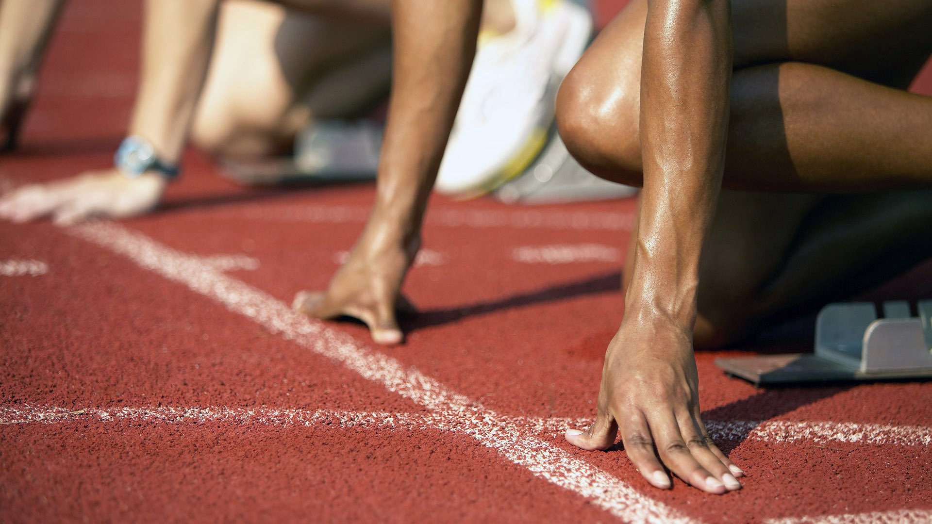 足球赛事热火朝天,球队实力对话激烈,足球热身赛赛程