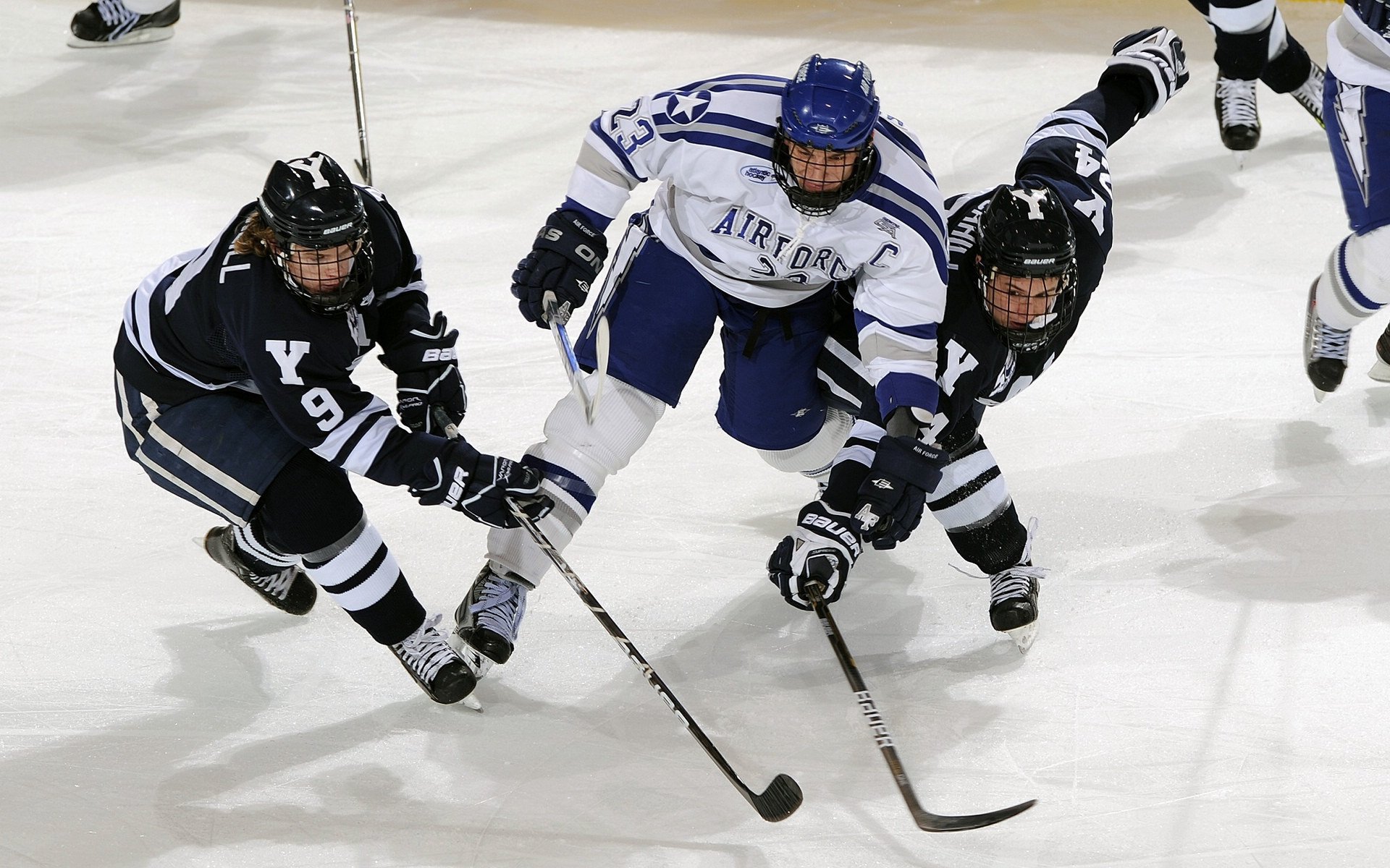 乔治·巴尔：全黑队防线的重要一员，稳定发挥是球队获胜的关键